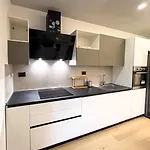 2 Double Rooms Private Parking Fast Wifi