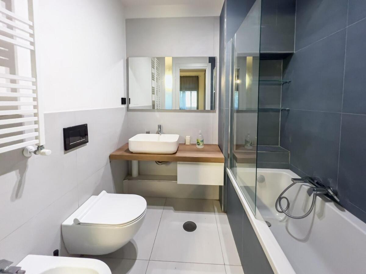 2 Double Private Parking Fast Wifi Apartment Rom